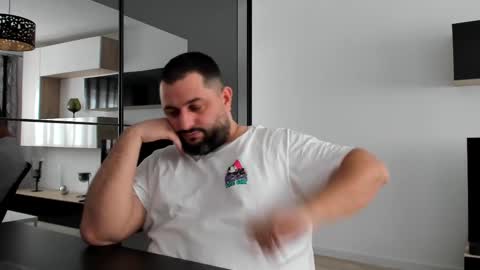 Snapshot of draven_a chatting on 02-12-25, 11:07 Draven A online show from 02-12-25, 11:07