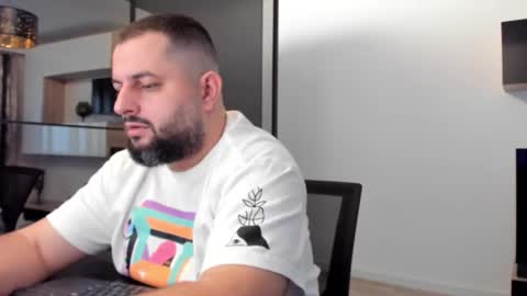 Snapshot of draven_a chatting on 02-19-25, 03:38 Draven A online show from 02-19-25, 03:38