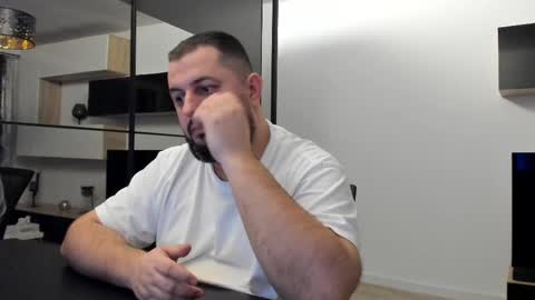 Snapshot of draven_a chatting on 02-25-25, 02:25 Draven A online show from 02-25-25, 02:25