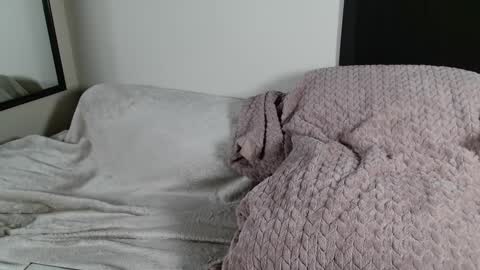 Snapshot of drayanicole1 chatting on 02-09-25, 02:50 Draya Nicole online show from 02-09-25, 02:50