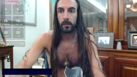 Snapshot of dread1990 chatting on 06-10-26, 12:11 new profile Aircum99 online show from 06-10-26, 12:11