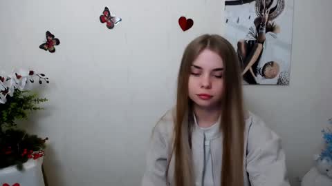 Mari online show from 06-04-26, 06:52