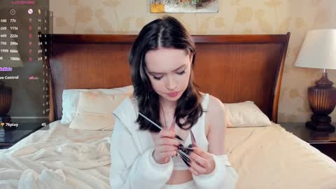 Snapshot of dream_melody chatting on 10-13-25, 07:47 Hi Im Monika Welcome to my room online show from 10-13-25, 07:47