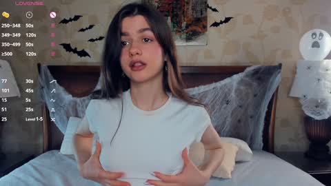 Snapshot of dream_melody chatting on 11-01-25, 07:43 Hi Im Monika Welcome to my room online show from 11-01-25, 07:43