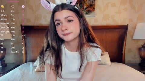 Snapshot of dream_melody chatting on 11-13-25, 09:52 Hi Im Monika Welcome to my room online show from 11-13-25, 09:52