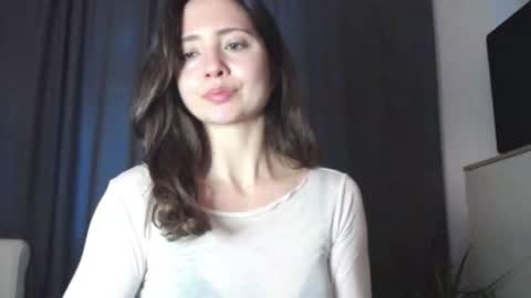 Nicole online show from 12-19-25, 08:10