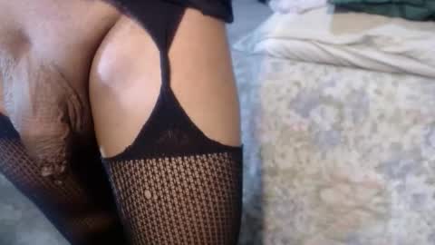 Snapshot of dream_real chatting on 09-16-25, 11:11 dreamreal online show from 09-16-25, 11:11