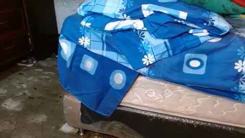 Snapshot of dream_real chatting on 04-21-26, 10:54 dreamreal online show from 04-21-26, 10:54