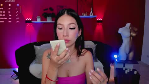 Snapshot of dream_saray chatting on 05-28-26, 08:06 Saray online show from 05-28-26, 08:06
