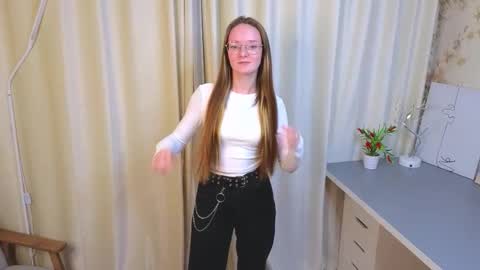 Snapshot of dreamaprokos chatting on 11-10-25, 05:12 Hello im Leya online show from 11-10-25, 05:12