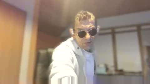 Snapshot of dreambob chatting on 12-16-25, 03:06 Dreambob online show from 12-16-25, 03:06