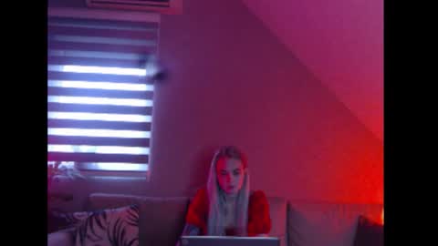 A girl online show from 12-23-25, 07:50