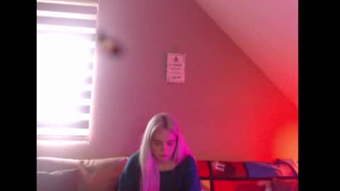 A girl online show from 04-03-26, 07:28