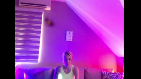 A girl online show from 05-26-26, 07:15