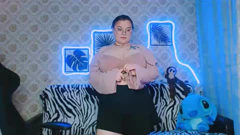 dreamforyoue2 online show from 09-15-25, 08:20