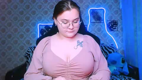 dreamforyoue2 online show from 11-13-25, 08:08