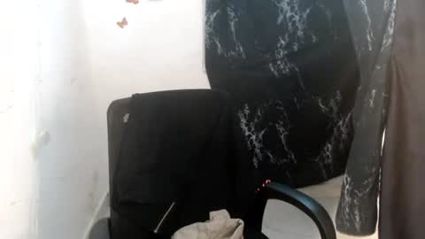 Snapshot of dreamy_wetpussy chatting on 06-30-26, 07:59 BEAUTY online show from 06-30-26, 07:59