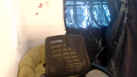 Snapshot of dreamy_wetpussy chatting on 07-26-26, 08:10 BEAUTY online show from 07-26-26, 08:10