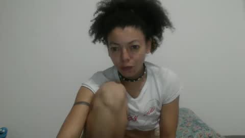 Snapshot of dreamylatina chatting on 09-23-25, 01:41 DreamyLatina online show from 09-23-25, 01:41
