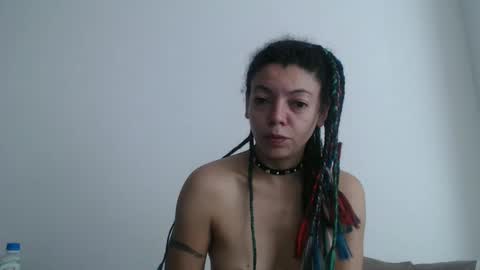 DreamyLatina online show from 11-11-25, 02:17