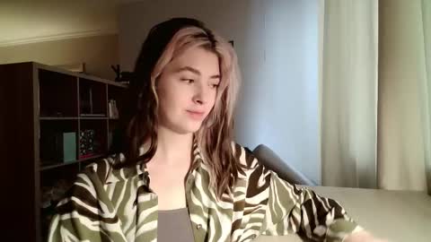 Dia online show from 02-27-26, 10:26