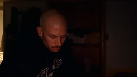 Snapshot of drewsername chatting on 01-11-26, 09:14 drewsername online show from 01-11-26, 09:14