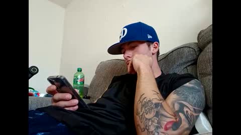 Snapshot of drewthejew616 chatting on 11-02-25, 11:18 drewthejew616 online show from 11-02-25, 11:18