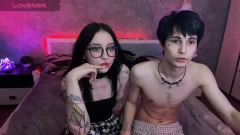 Tara  Sonny online show from 12-17-24, 09:49