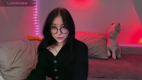 Tara  Sonny online show from 12-22-24, 09:53