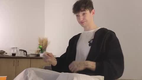 Mark online show from 01-11-26, 10:48