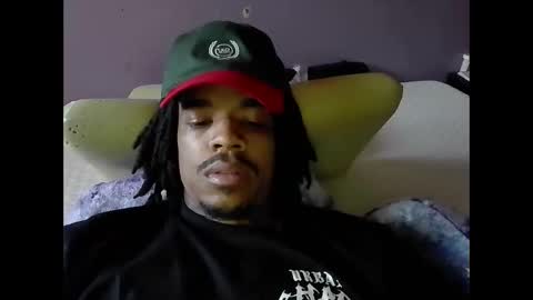 Snapshot of dripthehit chatting on 12-20-24, 10:22 dripthehit online show from 12-20-24, 10:22