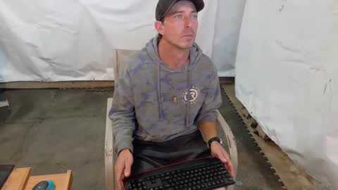 Snapshot of dritylilboy chatting on 05-03-26, 05:08 Inexperienced catfish online show from 05-03-26, 05:08