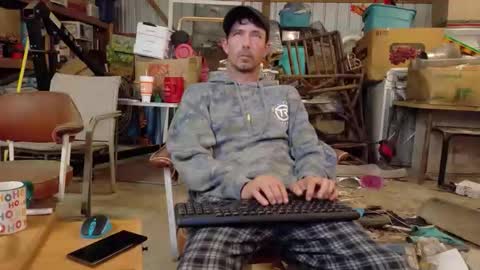 Snapshot of dritylilboy chatting on 05-06-26, 10:53 Inexperienced catfish online show from 05-06-26, 10:53
