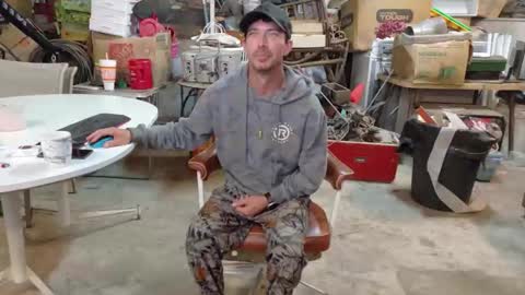 Snapshot of dritylilboy chatting on 05-07-26, 11:48 Inexperienced catfish online show from 05-07-26, 11:48