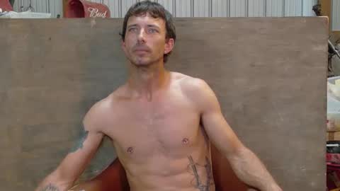 Snapshot of dritylilboy chatting on 05-31-26, 06:09 Inexperienced catfish online show from 05-31-26, 06:09