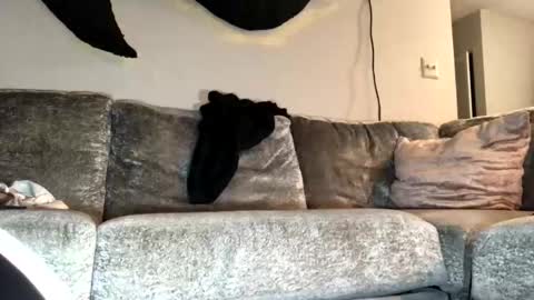 2xTheTrouble online show from 11-24-25, 11:43