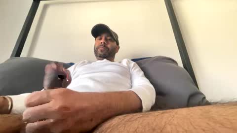 Snapshot of drspunkalott chatting on 12-12-24, 07:15 drspunkalott online show from 12-12-24, 07:15