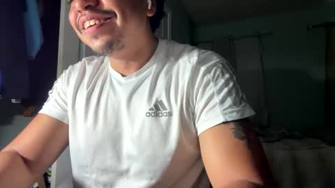 Snapshot of druiz19 chatting on 05-05-26, 12:13 druiz19 online show from 05-05-26, 12:13