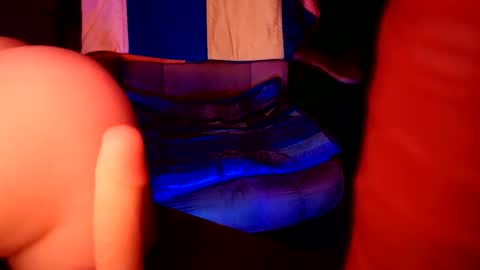 Dr WhoIsIt online show from 12-23-25, 07:50