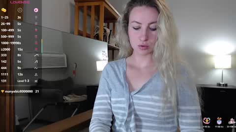 Snapshot of dualipa_unseen chatting on 09-28-25, 07:30 dualipa_unseen online show from 09-28-25, 07:30