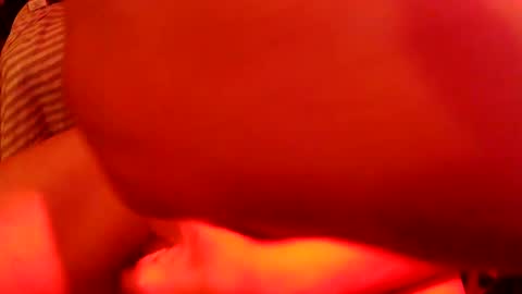 Snapshot of duh541228490531 chatting on 01-08-25, 07:03 nomadjon online show from 01-08-25, 07:03