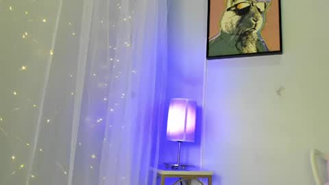 dulce__fiore07 online show from 05-25-26, 12:00