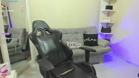Snapshot of dulce_alice_ chatting on 06-11-26, 12:32 ALICE online show from 06-11-26, 12:32