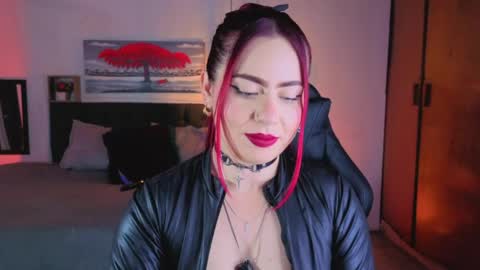Snapshot of dulce_charlottee chatting on 04-23-26, 07:38 DULCE online show from 04-23-26, 07:38