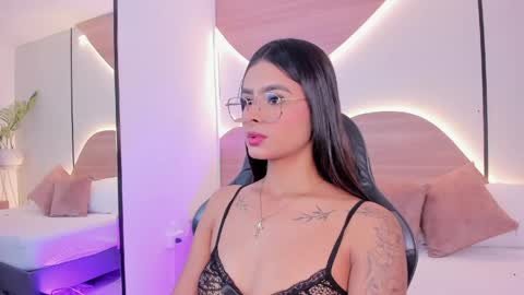 Snapshot of dulce_glow_ chatting on 05-01-26, 02:49 D U L C E online show from 05-01-26, 02:49