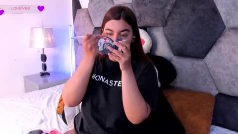 Snapshot of dulce_joness_ chatting on 02-26-26, 09:14 Dulce BBW Jones online show from 02-26-26, 09:14