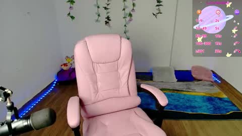 Dulce online show from 02-17-25, 07:10