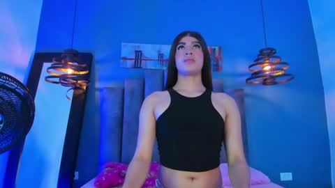 DULCLE MARIA online show from 01-27-25, 12:54