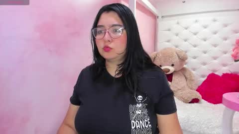 Dulce  online show from 10-14-25, 11:33