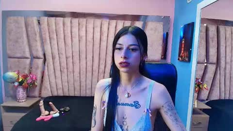 dulce_miiaa online show from 11-20-25, 06:18